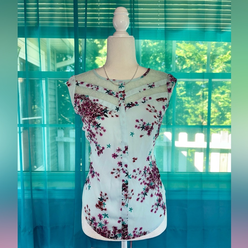 Candie's Blue Pink Sheer Lace Feminine Romantic Floral Sleeveless Blouse Size S